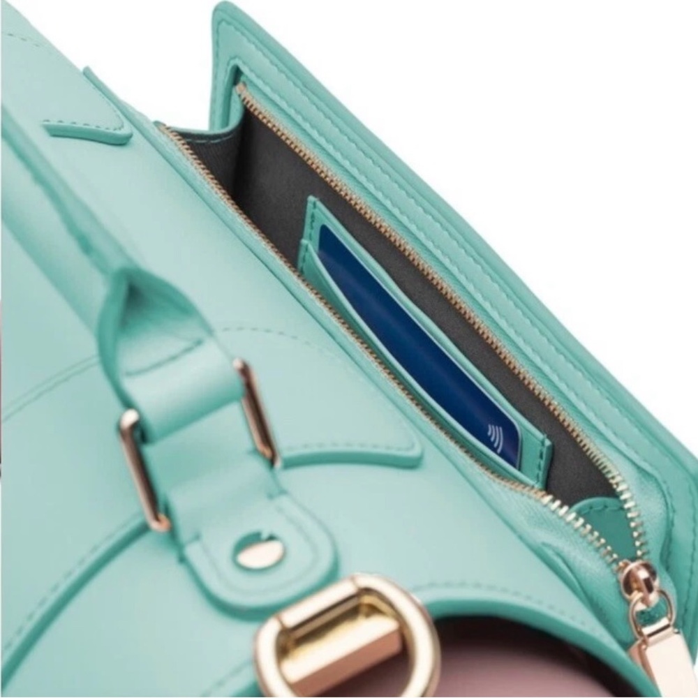 NWTs!!!! Women's SAIA Handbag Green/Pink Crossbody Yoga Mat Bag One Size - Picture 6 of 8